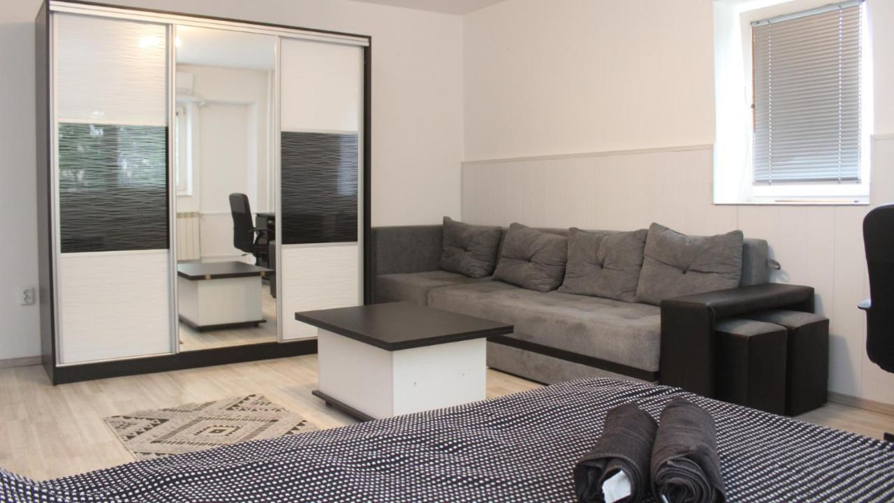 Holidays Host Splaiul Unirii Bucureşti Exterior foto