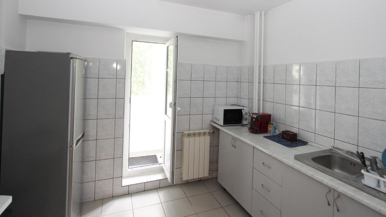 Holidays Host Splaiul Unirii Bucureşti Exterior foto