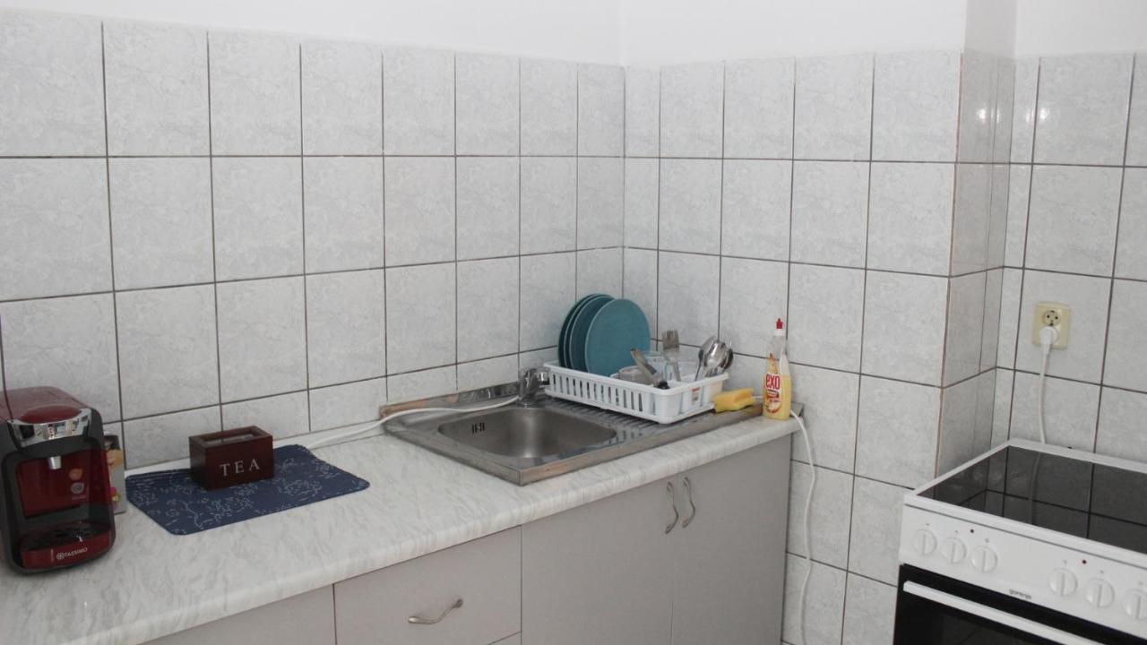 Holidays Host Splaiul Unirii Bucureşti Exterior foto